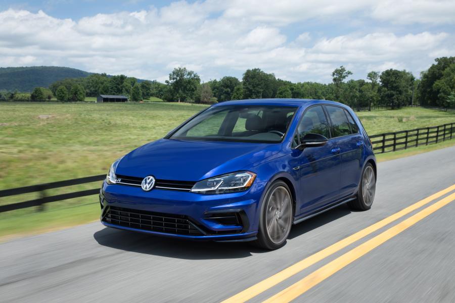  Volkswagen Golf R 5-Door (Typ 5G) 2017 года  (NA) (фото 12 из 19)